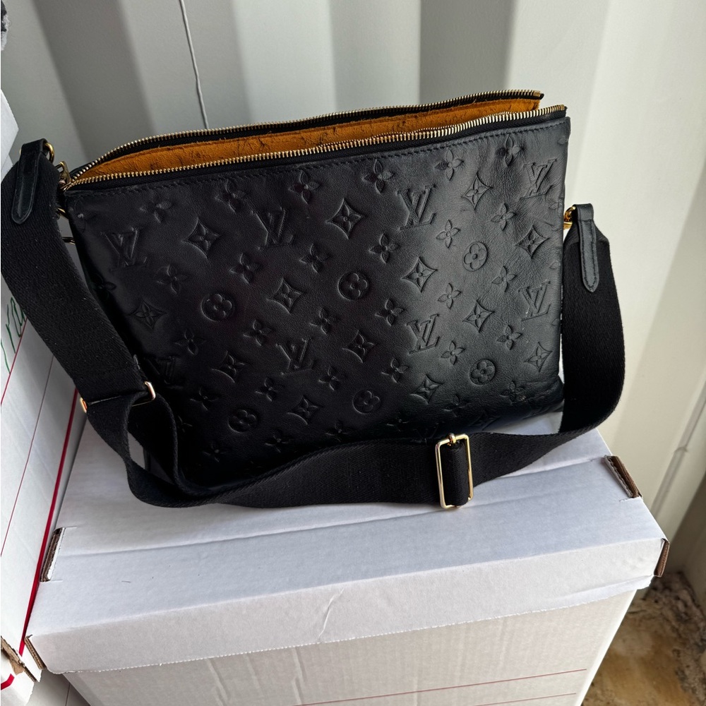 Black purse